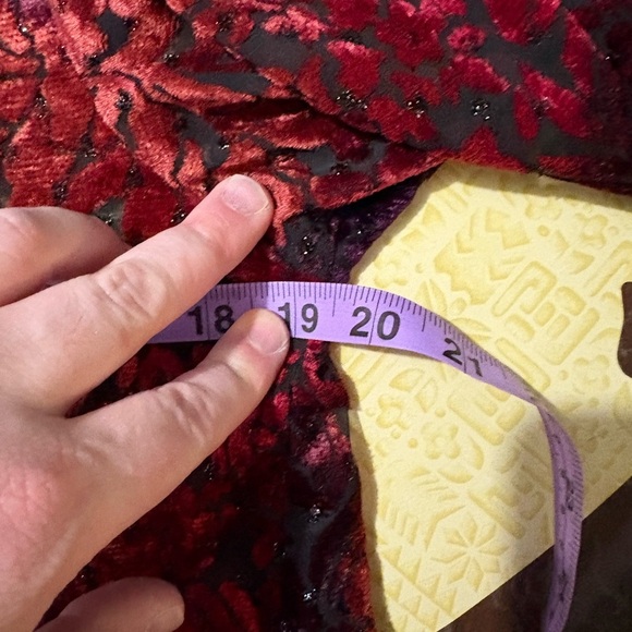 Carole Little Red and Purple Graphic Blouse with Long Sleeves Vintage - Picture 6 of 8